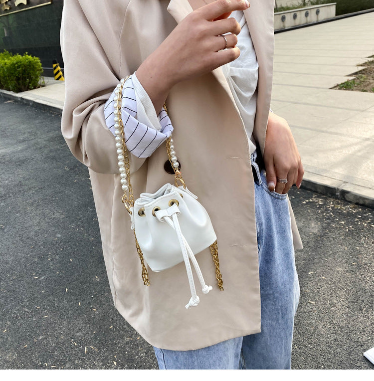 Vintage pearl crossbody bag