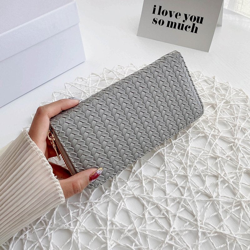 Zipped woven clutch