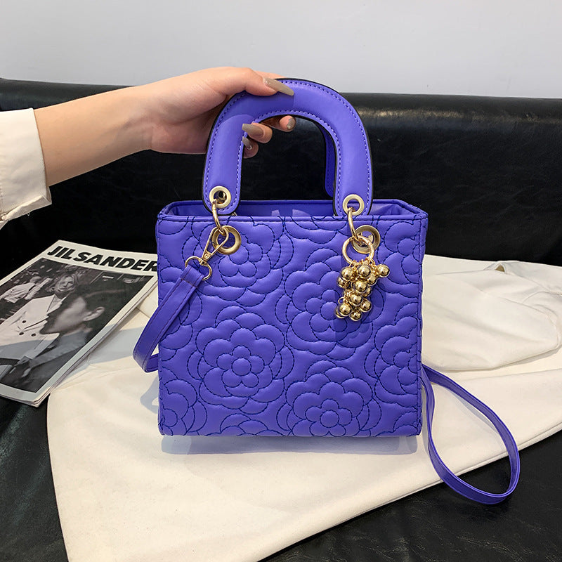 Women's Fashionable Embroidered Shoulder Handbag