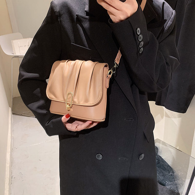 One-shoulder Messenger Pleated Cloud Bag