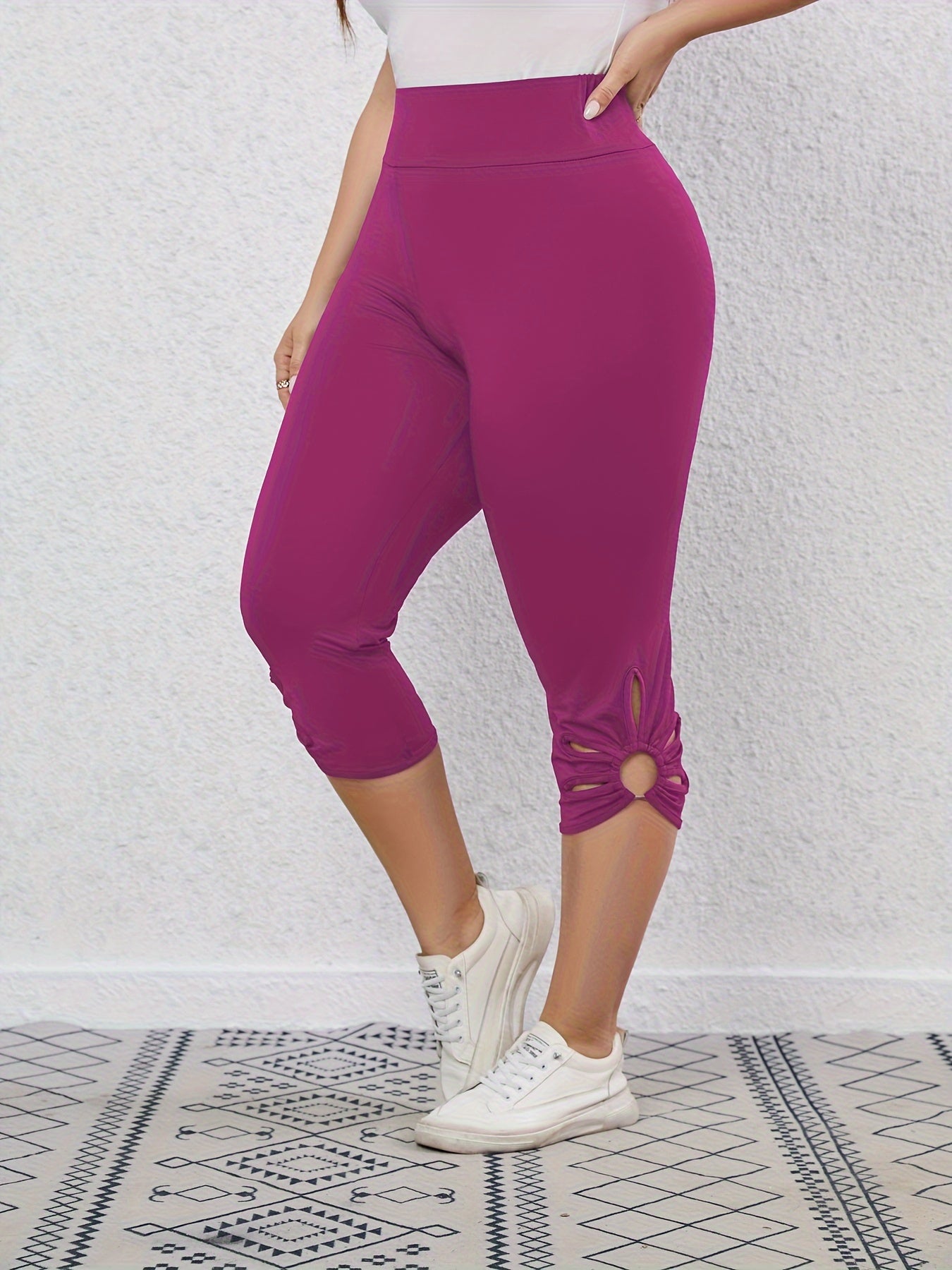 Plus Size High Rise Cut Out Capri Leggings - Comfortable Medium Stretch, Fashionable Solid Color, Perfect for Casual Chic - Womens Plus, Eye-Catching High Waist Design, Stylish Cut Out Detail