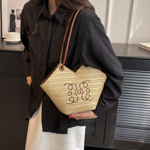 Women's Fashionable Retro Underarm Woven Bag