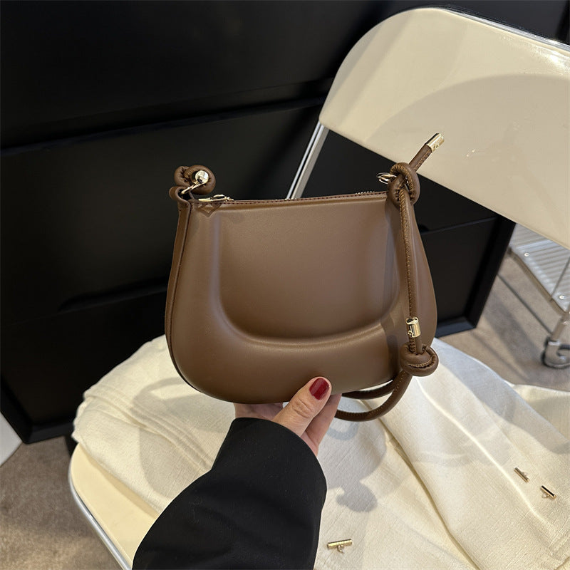 New Street Popular Stylish Simple Solid Color Temperament Commute Underarm Bag