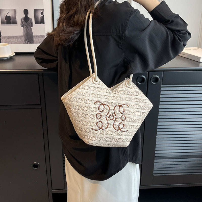 Women's Fashionable Retro Underarm Woven Bag