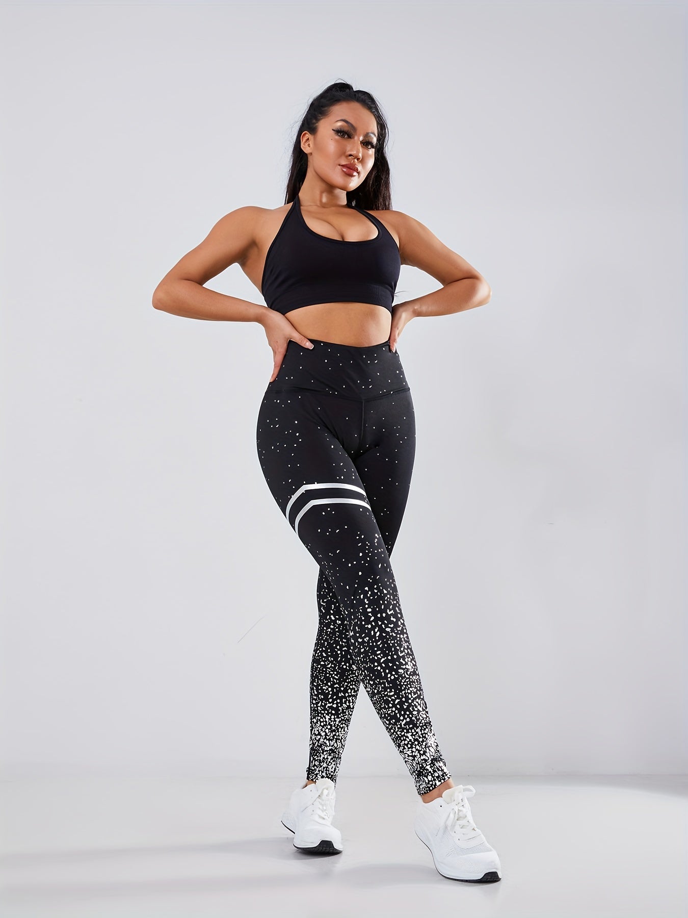 Breathable & Stylish Activewear: Seamless, Slim Fit Yoga Pants with Durable Stretch and Side Stripe Detail for All-Season Comfort