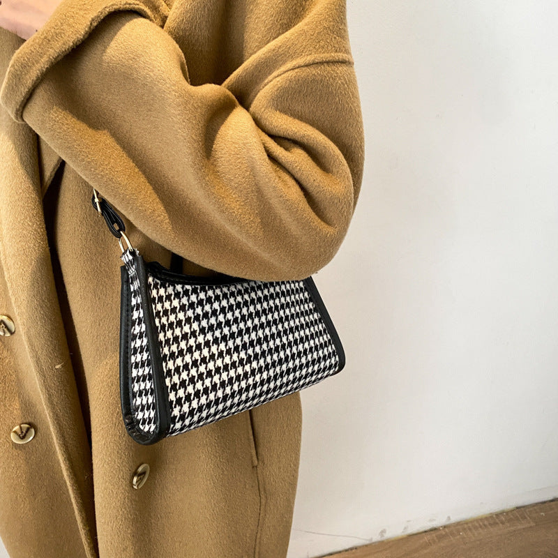 All-match Underarm Plaid On The New Autumn And Winter Messenger Bag Women's