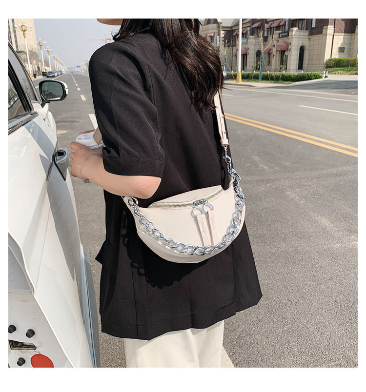 Women's chain crossbody chest bag