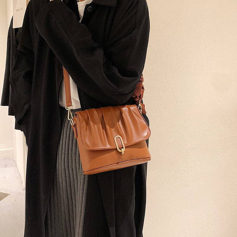 One-shoulder Messenger Pleated Cloud Bag