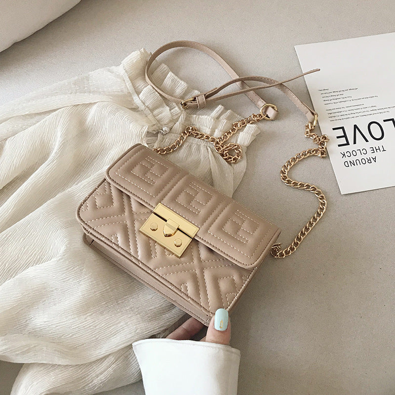 Fashion One-shoulder Messenger Chain Bag, Embroidery Thread Rhombic Temperament Girl Small Square Bag