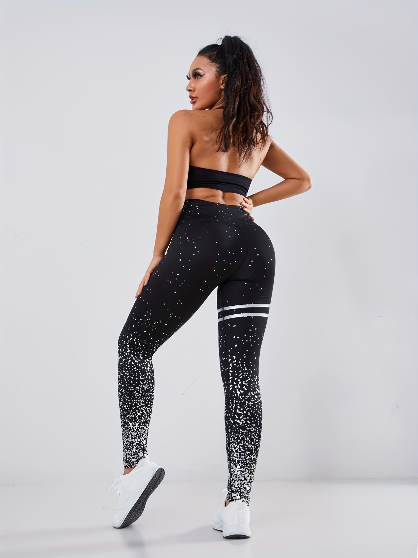 Breathable & Stylish Activewear: Seamless, Slim Fit Yoga Pants with Durable Stretch and Side Stripe Detail for All-Season Comfort