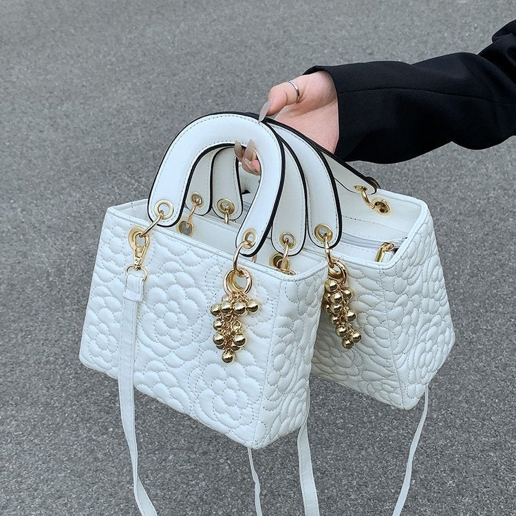 Women's Fashionable Embroidered Shoulder Handbag