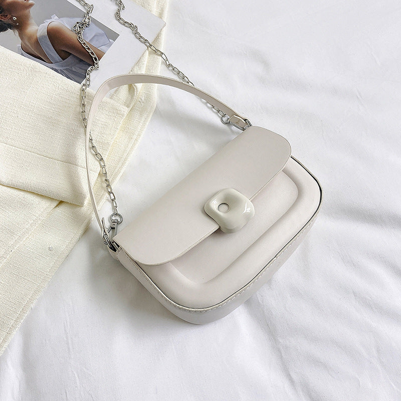 Spring New Fashion Chain Saddle Bag