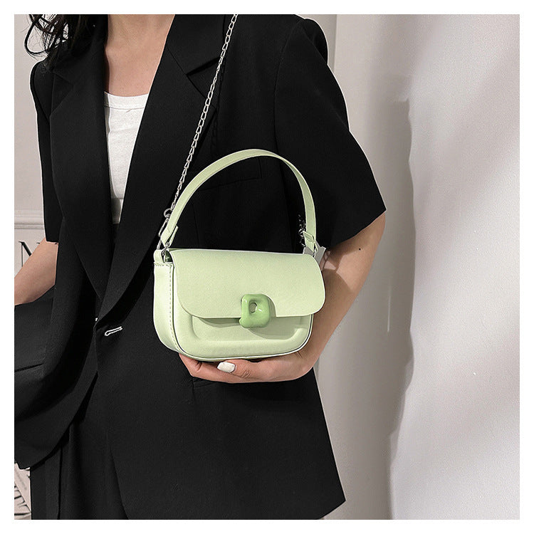 Spring New Fashion Chain Saddle Bag