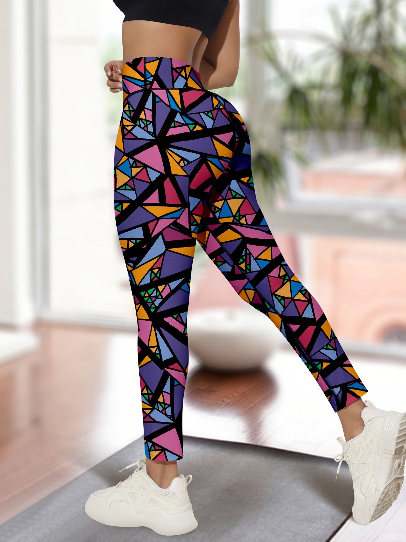 Women's High-Waist Yoga Leggings - Colorful Triangle Print, Stretchy & Comfortable Activewear for Running and Fitness