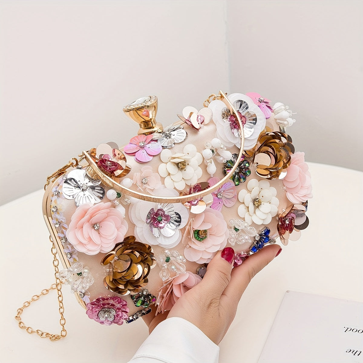 Small 7.87"x4.33"x1.77" Elegant Rhinestone Clutch Bag, Exquisite Mini Flower Decor Evening Bag for Women's Party, Dinner, Carnaval