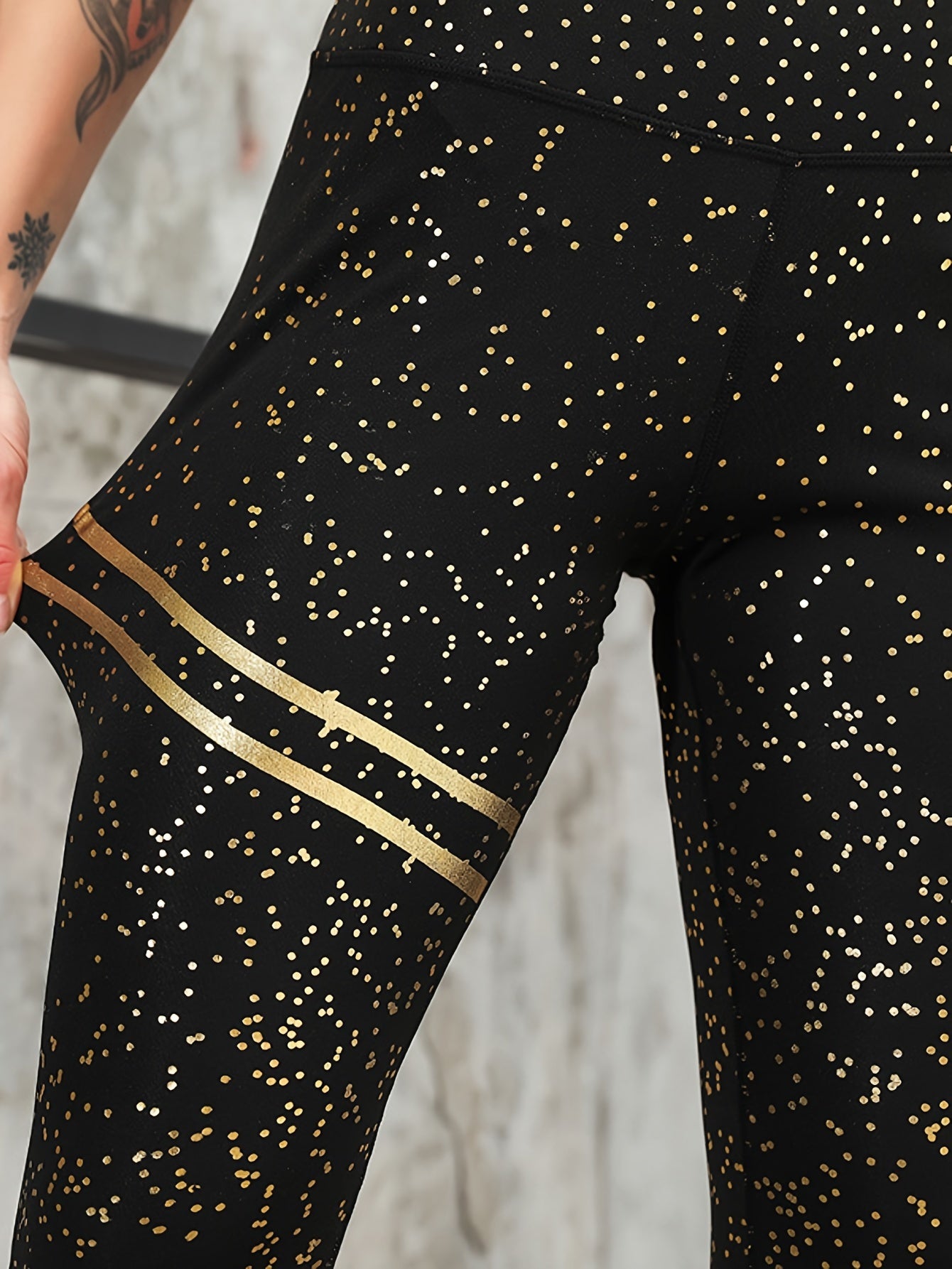 Gold Hot Stamped Yoga Pants High Waist Hip Lifting Leggings Women's Fitness Sweatpants